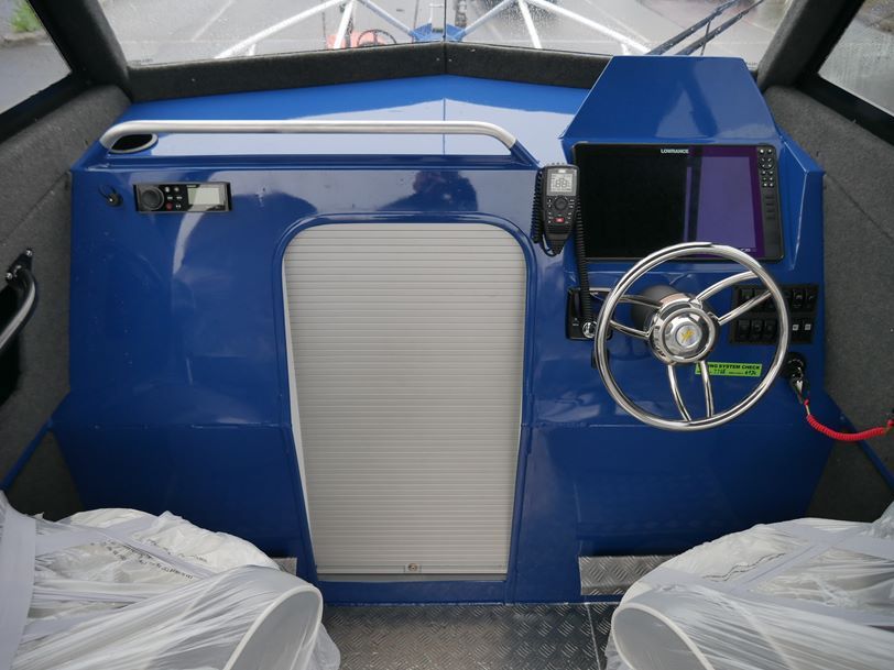 YELLOWFIN 7600 SOUTHERNER HARD TOP YELLOWFIN 7600 SOUTHERNER HARD TOP