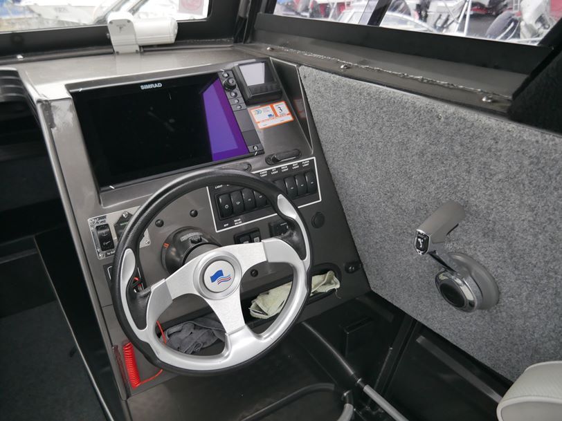 Quintrex 610 Trident Hard Top - Cabin Boat Quintrex 610 Trident Hard Top - Cabin Boat