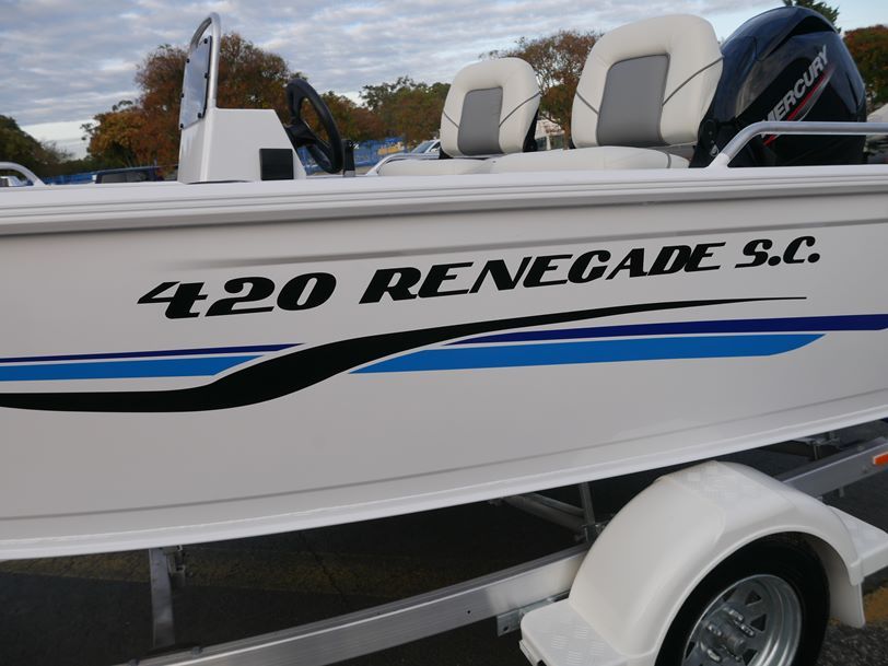 Quintrex 420 Renegade - Side Console Quintrex 420 Renegade - Side Console