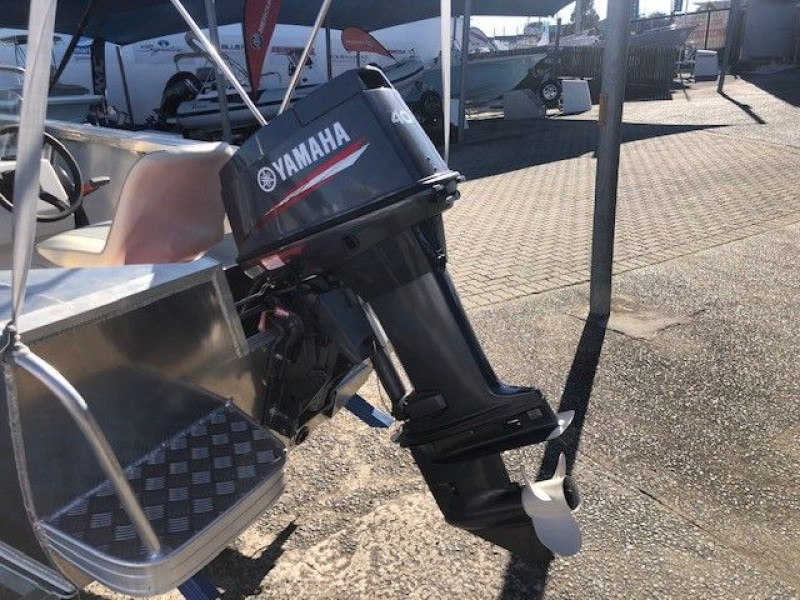 Aquamaster 420 Open Centre Console Australian Marine Centre