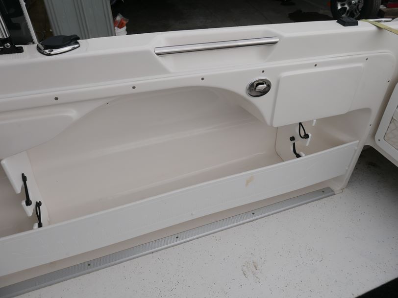 Haines Signature 543RF - One Owner with 44 hours! Haines Signature 543RF - One Owner with 44 hours!