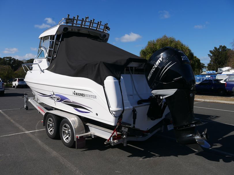 Haines Hunter 675 Offshore Hard Top Haines Hunter 675 Offshore Hard Top