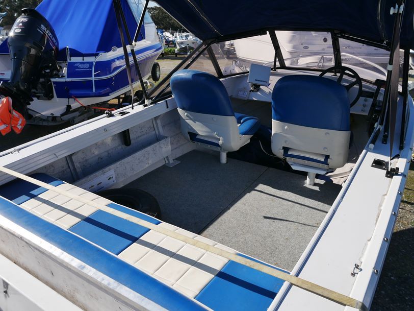 Quintrex 420 Estuary Angler - Runabout Quintrex 420 Estuary Angler - Runabout