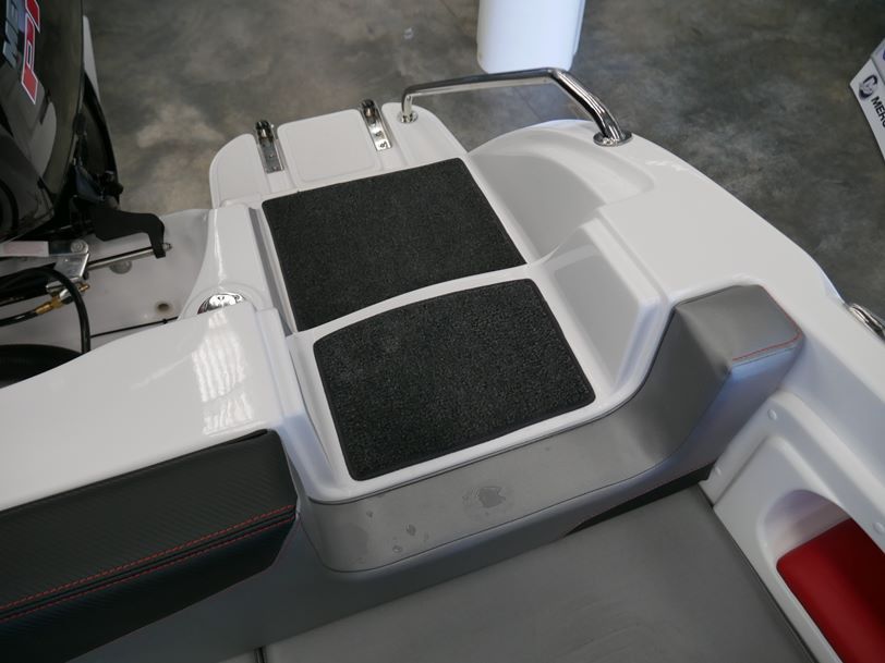 Revival 590 X-Rider : Bow Rider - 2021 Model Revival 590 X-Rider : Bow Rider - 2021 Model