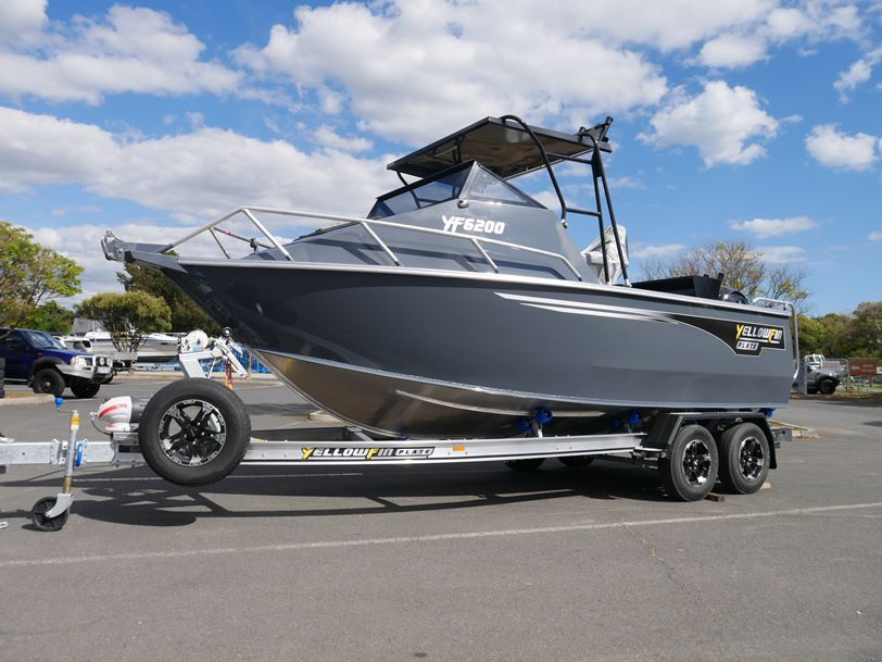 Yellowfin 6200 Folding Hard Top - Plate Offshore Fishing Boat Yellowfin 6200 Folding Hard Top - Plate Offshore Fishing Boat