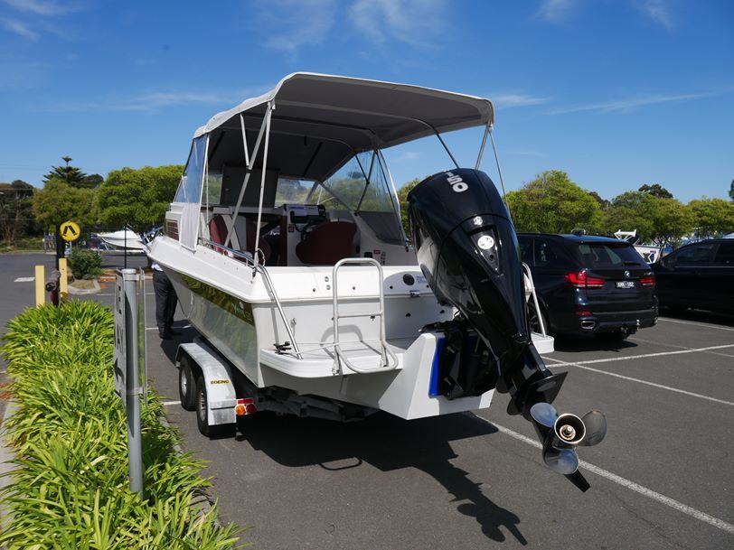 Yalta 630 Express Cruiser Yalta 630 Express Cruiser