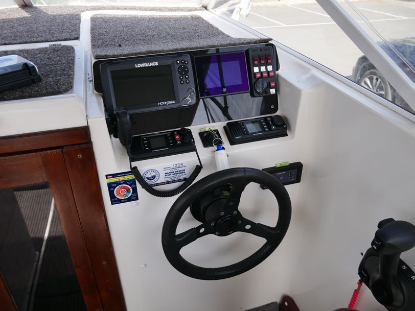 Yalta 630 Express Cruiser Yalta 630 Express Cruiser