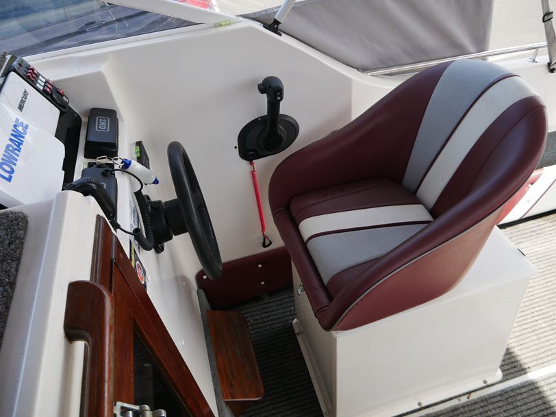 Yalta 630 Express Cruiser Yalta 630 Express Cruiser