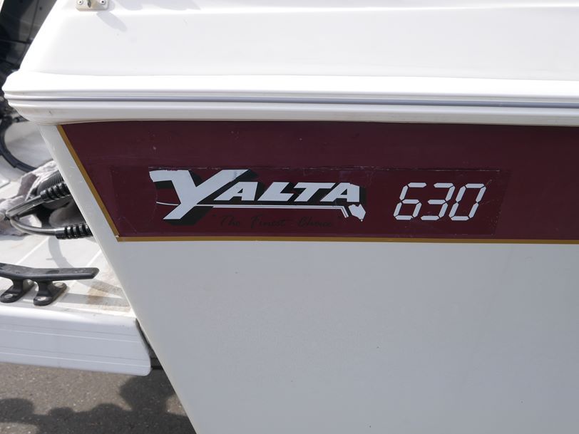Yalta 630 Express Cruiser Yalta 630 Express Cruiser