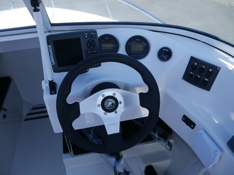 Revival 525 Runabout - 2009 Model Revival 525 Runabout - 2009 Model