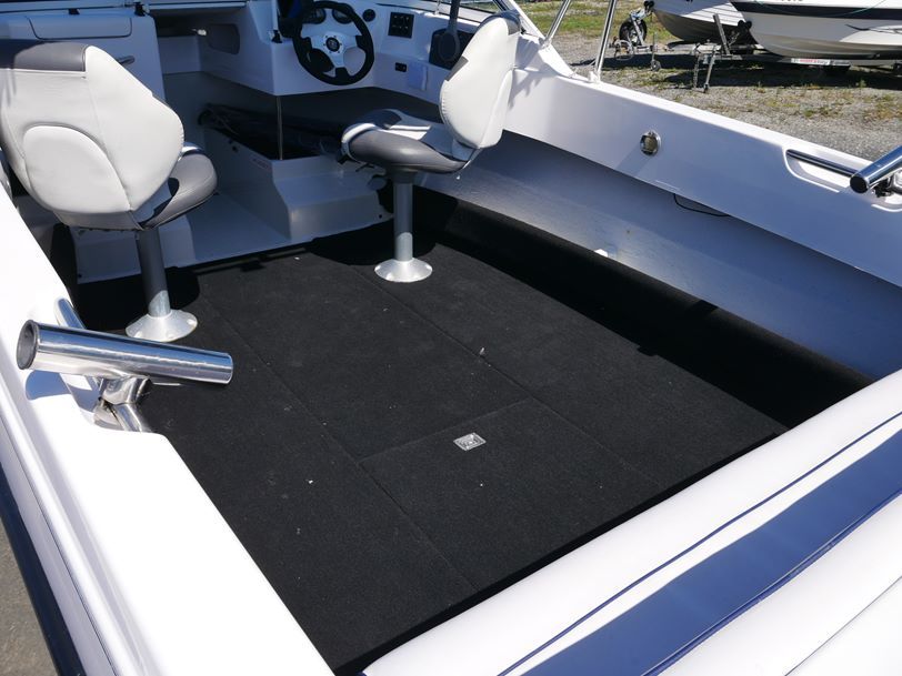 Revival 525 Runabout - 2009 Model Revival 525 Runabout - 2009 Model