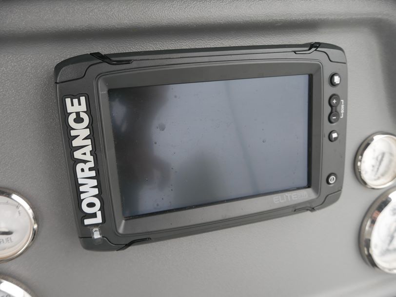 Quintrex 510 Frontier - Side Console - 2019 Model Quintrex 510 Frontier - Side Console - 2019 Model