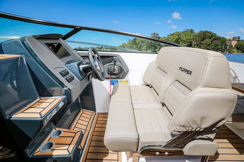 Flipper 700DC Day Cruiser - 2022 Model Flipper 700DC Day Cruiser - 2022 Model