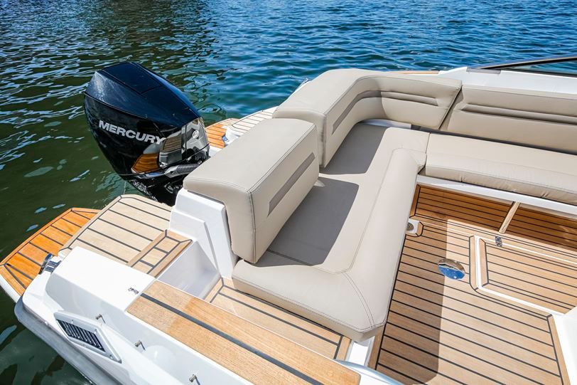 Flipper 700DC Day Cruiser - 2022 Model Flipper 700DC Day Cruiser - 2022 Model