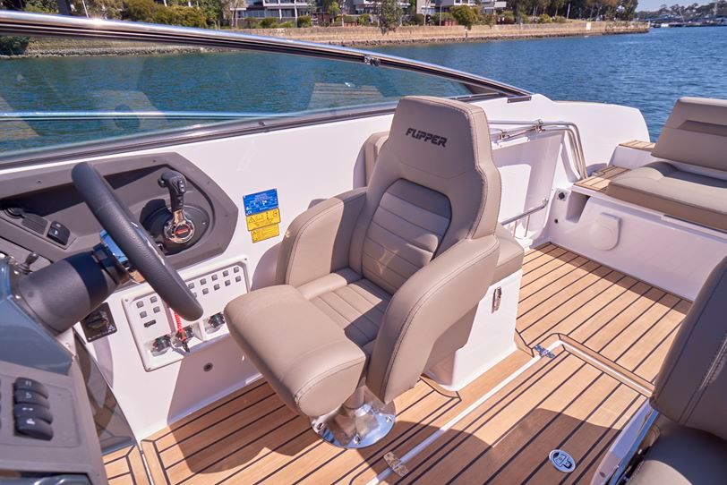 Flipper 800DC Day Cruiser - 2022 Model Flipper 800DC Day Cruiser - 2022 Model