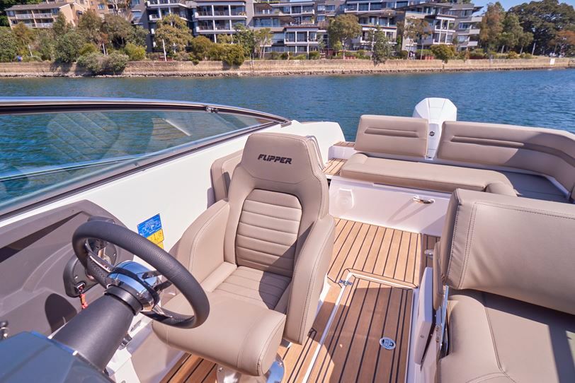 Flipper 800DC Day Cruiser - 2022 Model Flipper 800DC Day Cruiser - 2022 Model