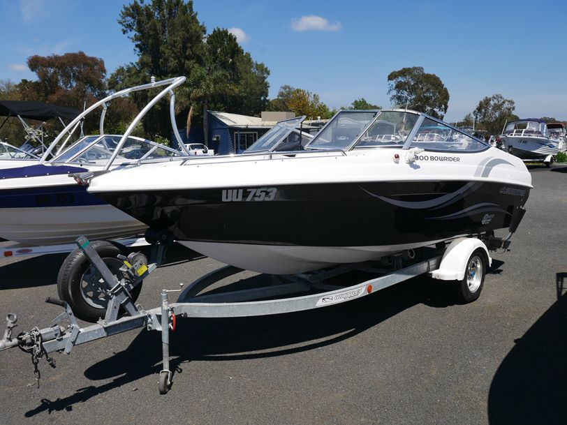 Clearwater 1800 Bow Rider - 2010 Model Clearwater 1800 Bow Rider - 2010 Model