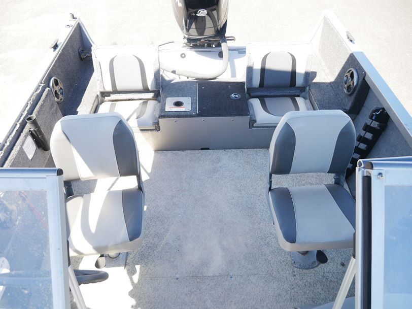 Crestliner 1600 Super Hawk - 2011 Model Crestliner 1600 Super Hawk - 2011 Model