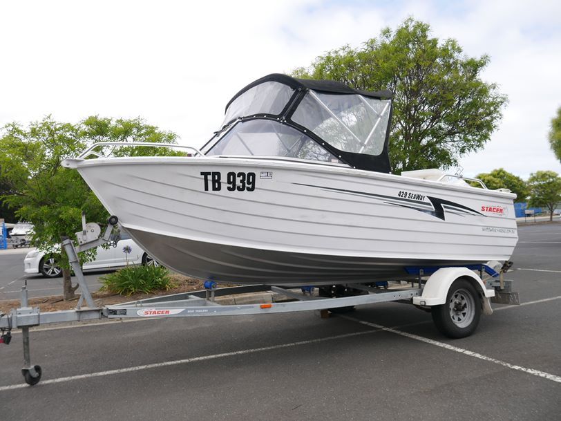 Stacer 429 Seaway Runabout - 2015 Model Stacer 429 Seaway Runabout - 2015 Model