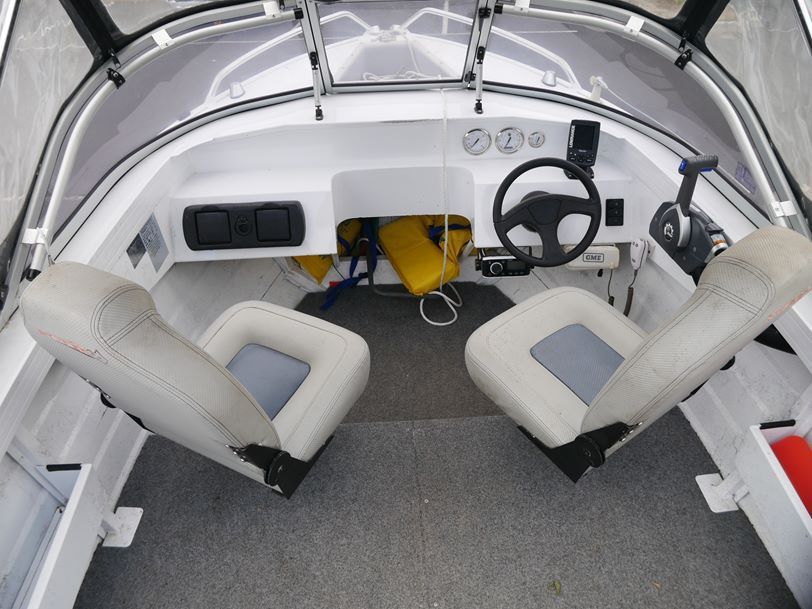 Stacer 429 Seaway Runabout - 2015 Model Stacer 429 Seaway Runabout - 2015 Model