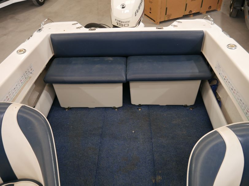 Freedom 640 SeaSport - 2015 Model Freedom 640 SeaSport - 2015 Model