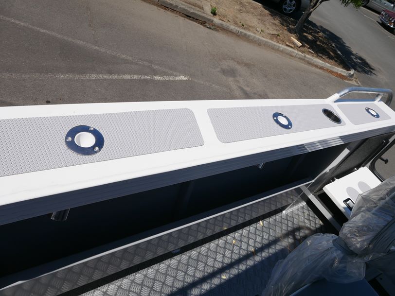 Yellowfin 6500 Centre Cabin - 2022 Model Yellowfin 6500 Centre Cabin - 2022 Model