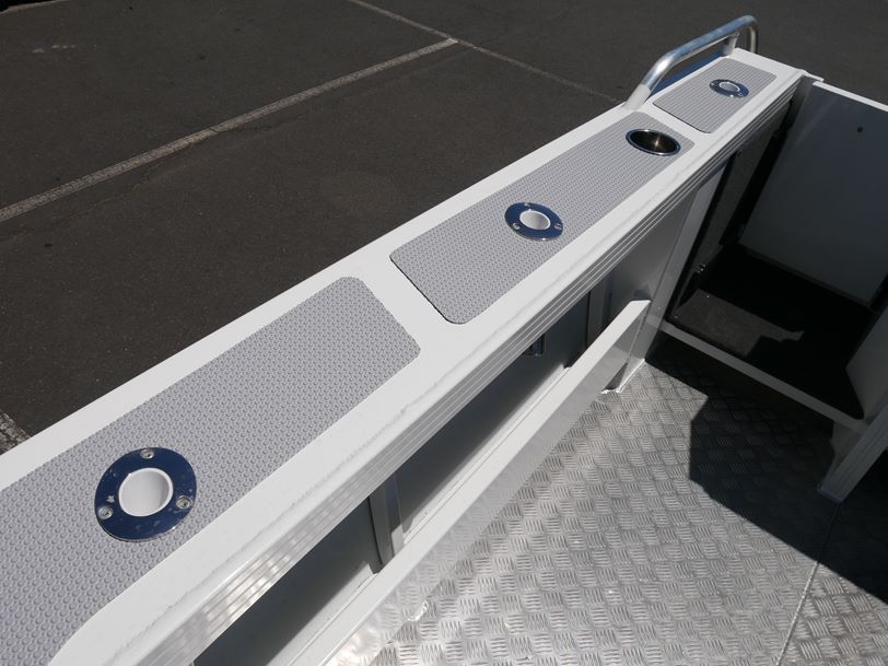 YELLOWFIN 7000 SOUTHERNER HARD TOP - 2022 MODEL YELLOWFIN 7000 SOUTHERNER HARD TOP - 2022 MODEL