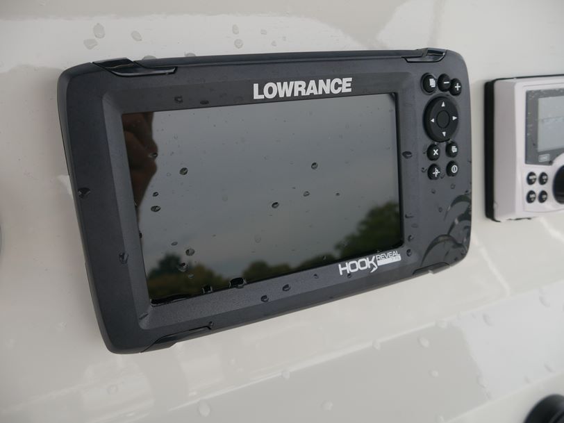 Compass 165cc - Centre Console - 2022 Model Compass 165cc - Centre Console - 2022 Model