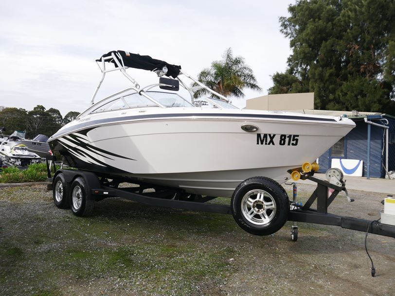 Four Winns H210 Bow Rider - 2010 Model Four Winns H210 Bow Rider - 2010 Model