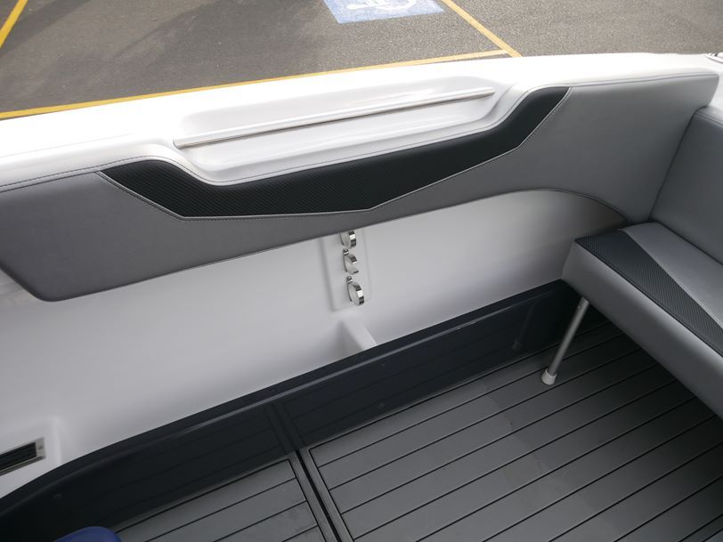 Revival 640 Offshore Hard Top - 2022 Model Revival 640 Offshore Hard Top - 2022 Model