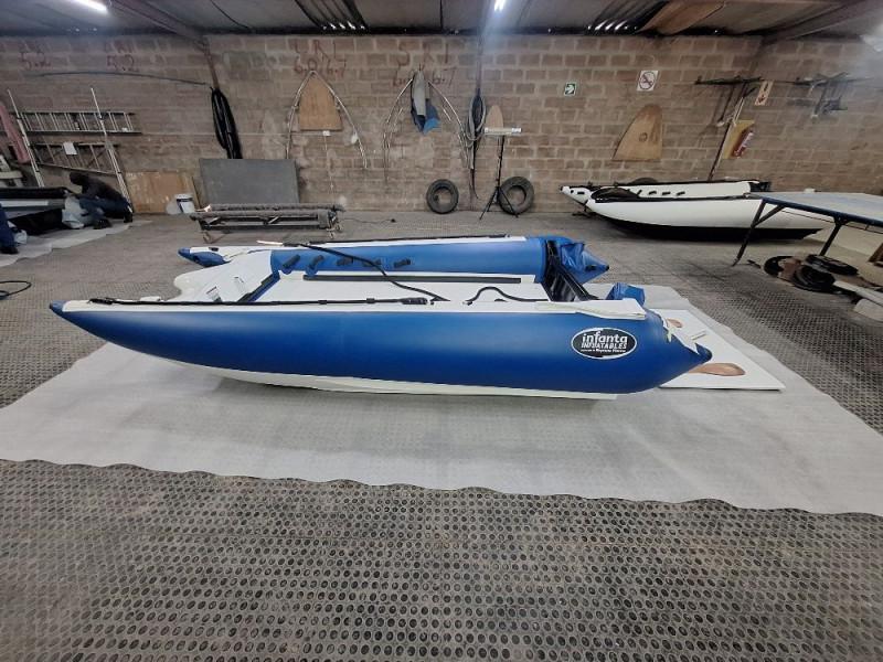 Infanta P1 Thunder Cat - Boat 4-25 (Royal Blue & White) Infanta P1 Thunder Cat - Boat 4-25 (Royal Blue & White)